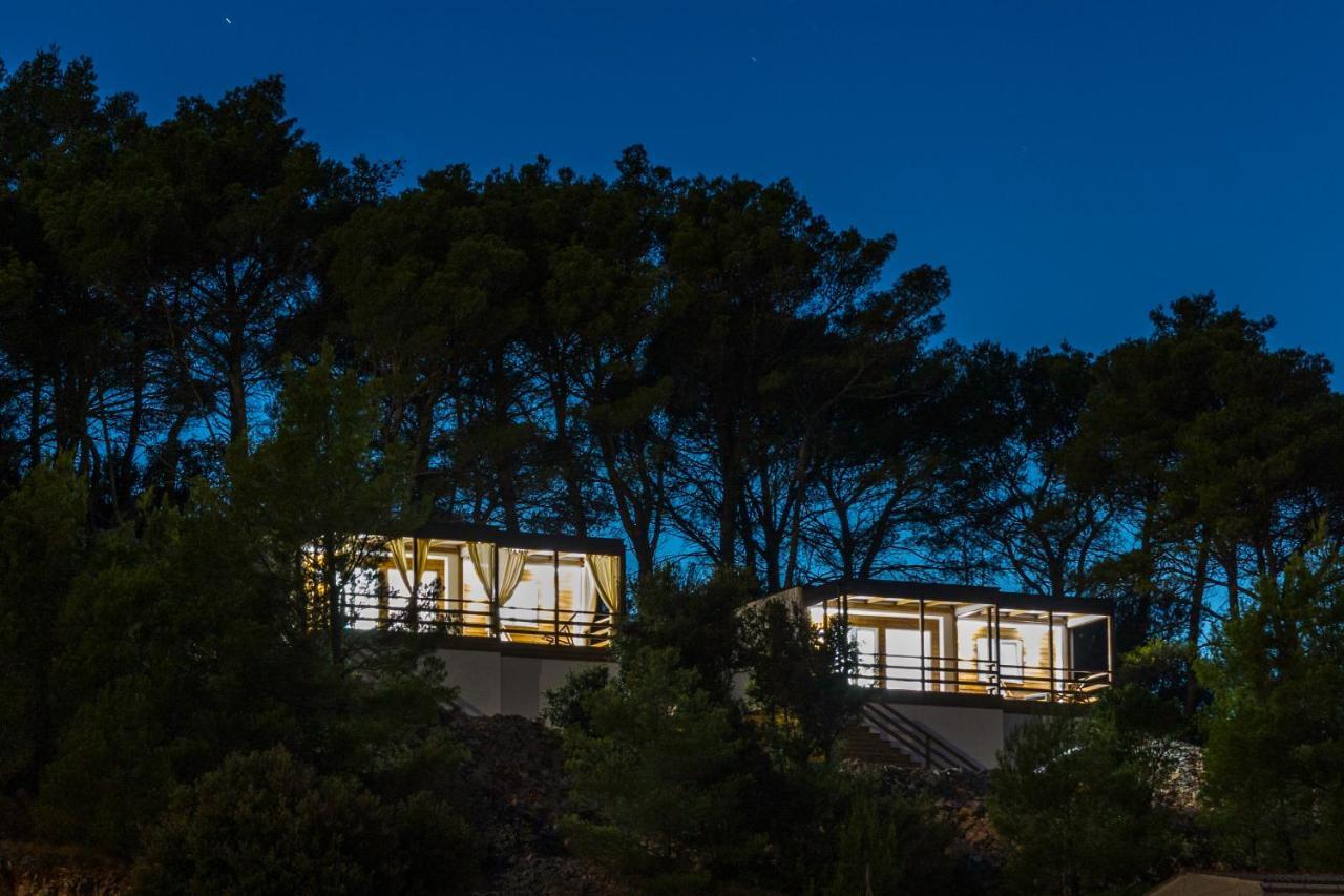 Nature House With A Wooden Porch - Pasika, House Tonka プチシャ エクステリア 写真