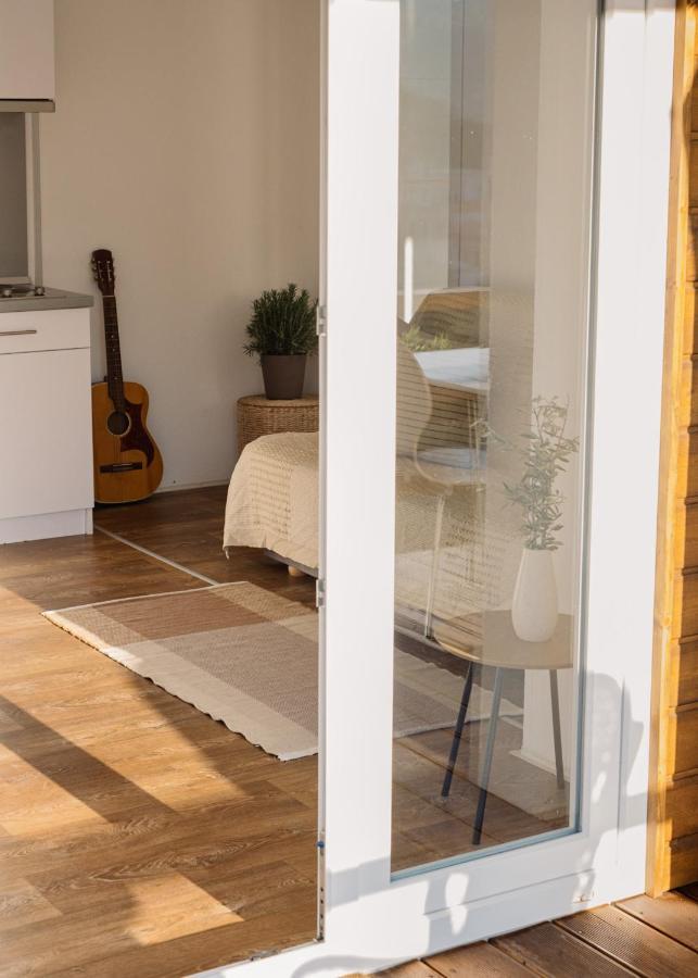 Nature House With A Wooden Porch - Pasika, House Tonka プチシャ エクステリア 写真
